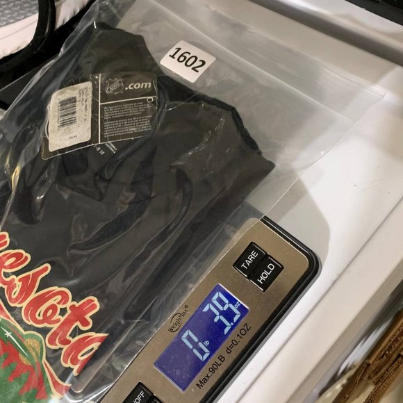 Minnesota Wild NHL Reebok Large Black Tshirt New Girl - Picture 6 of 6